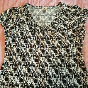 Adorable Black and White Blouse